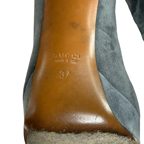 Gucci Betty T Strap Peep Toe Grey Suede Pumps 37 - Picture 10 of 16